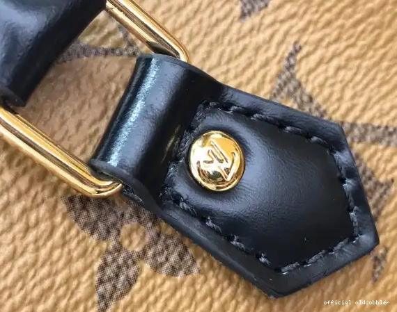 Official oldcobbler PETIT LOUIS SAC PLAT VUITTON 0523